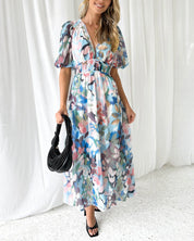 Maxi Dress – Soft Floral Print – Elegant Daywear