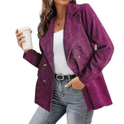 Chic Leather Trench Coat for Women – Elegant Tailored Design, Warm and Cozy Outerwear for Cold Weather 8