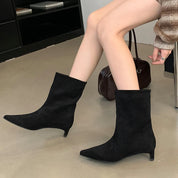 Women's Black Ankle Boots Size 38 Vintage Pointed Toe Low Heel 3