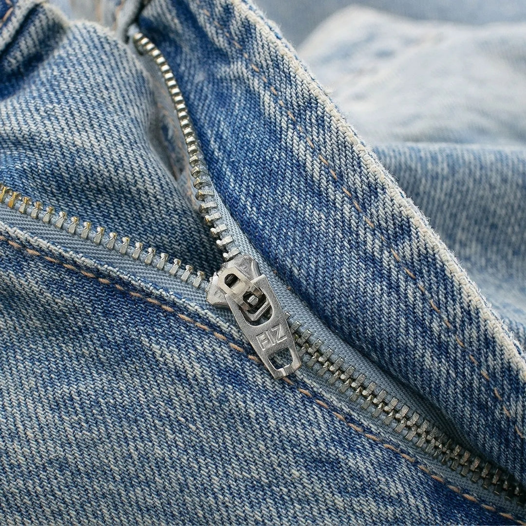 Straight Leg Jeans – Washed Denim – Minimal Everyday Style