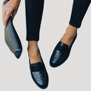 Loafers – Croc-Embossed Detail – Smart Casual Style