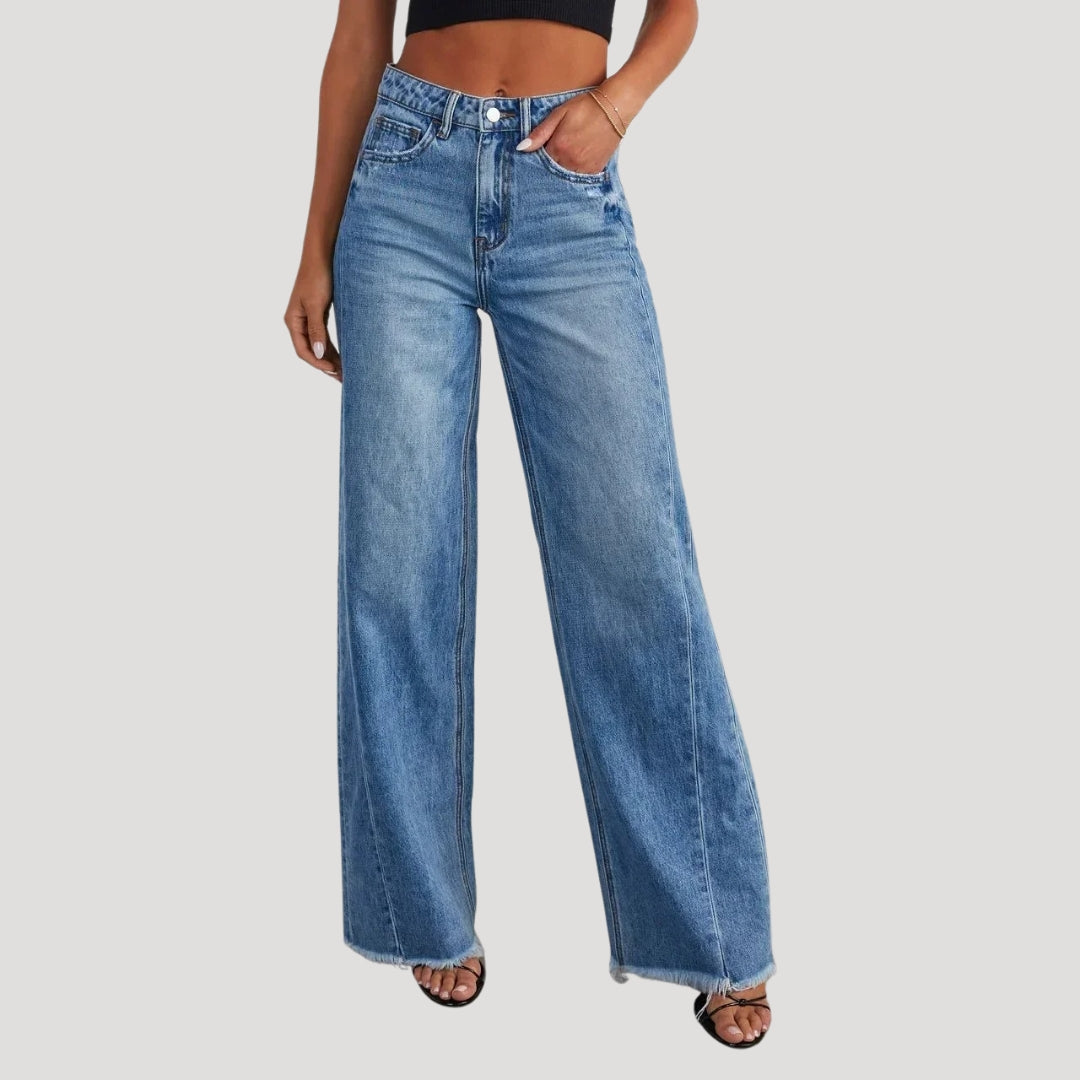 Wide Leg Jeans – High Waist – Effortless Street Style