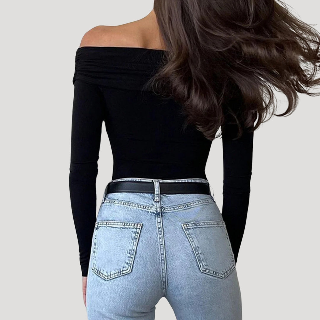 Off-Shoulder Top – Elegant Wrap Design – Chic Evening Style