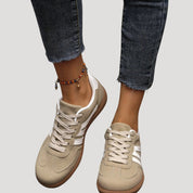 Women’s lace-up casual sneakers with stripe detail