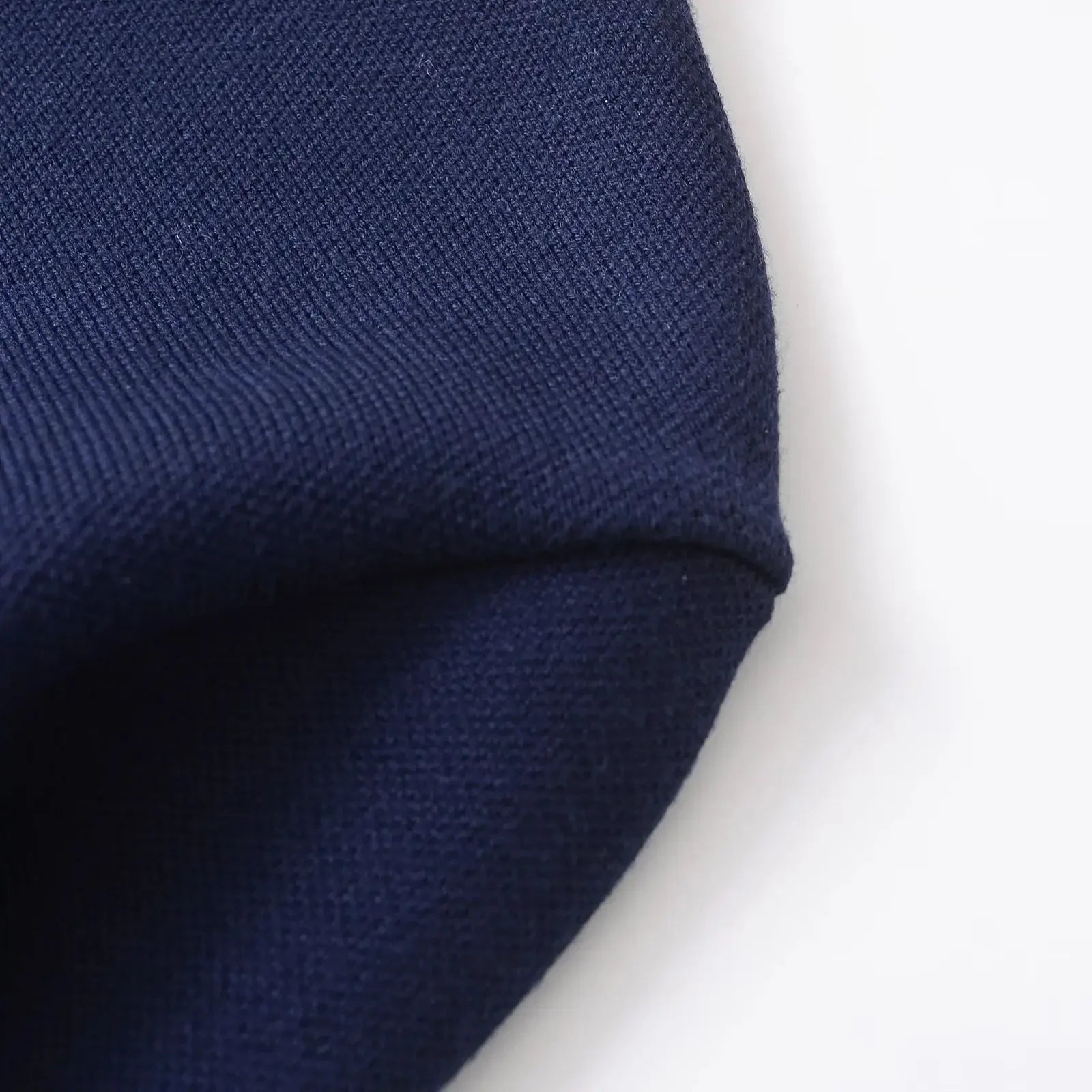 Cardigan Sweater – Button-Up Design – Casual Autumn Layering 3