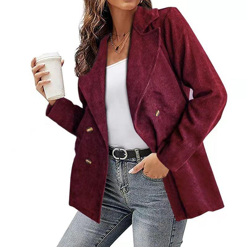 Chic Leather Trench Coat for Women – Elegant Tailored Design, Warm and Cozy Outerwear for Cold Weather 1