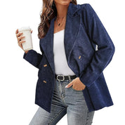 Chic Leather Trench Coat for Women – Elegant Tailored Design, Warm and Cozy Outerwear for Cold Weather 6