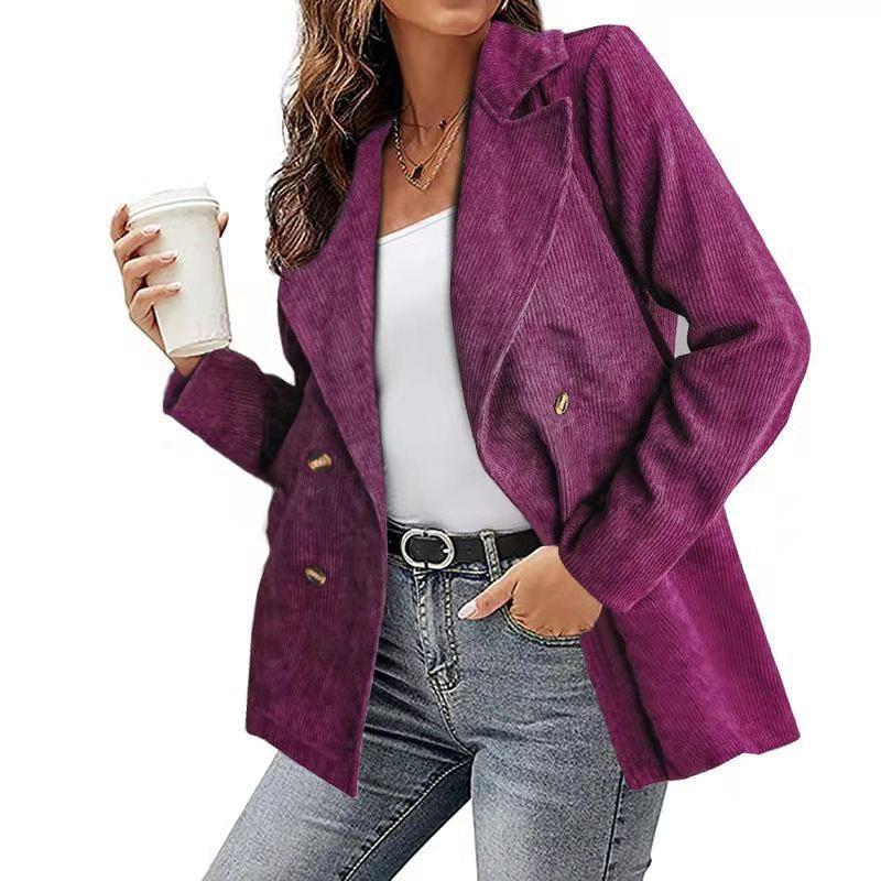 Chic Leather Trench Coat for Women – Elegant Tailored Design, Warm and Cozy Outerwear for Cold Weather 8