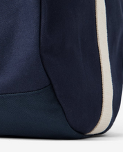 Durable Canvas Barrel Bag with Adjustable Strap – Versatile Gym and Travel Bag, Two-Tone Design, 25L Capacity 4