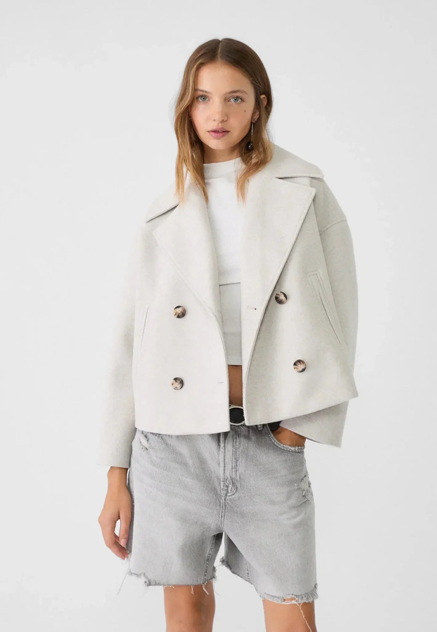Elegant Double-Breasted Cropped Jacket with Tailored Seams – Versatile Lightweight Layering for Smart and Casual Looks 0