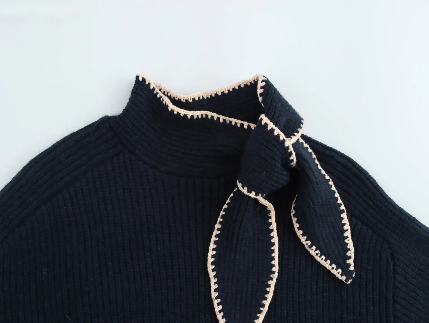 Long Sleeve Sweater – Bow Detail – Festive Winter Look 2