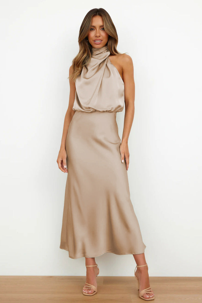 Maxi Dress – Timeless Elegance – Versatile Day-to-Night Style 6