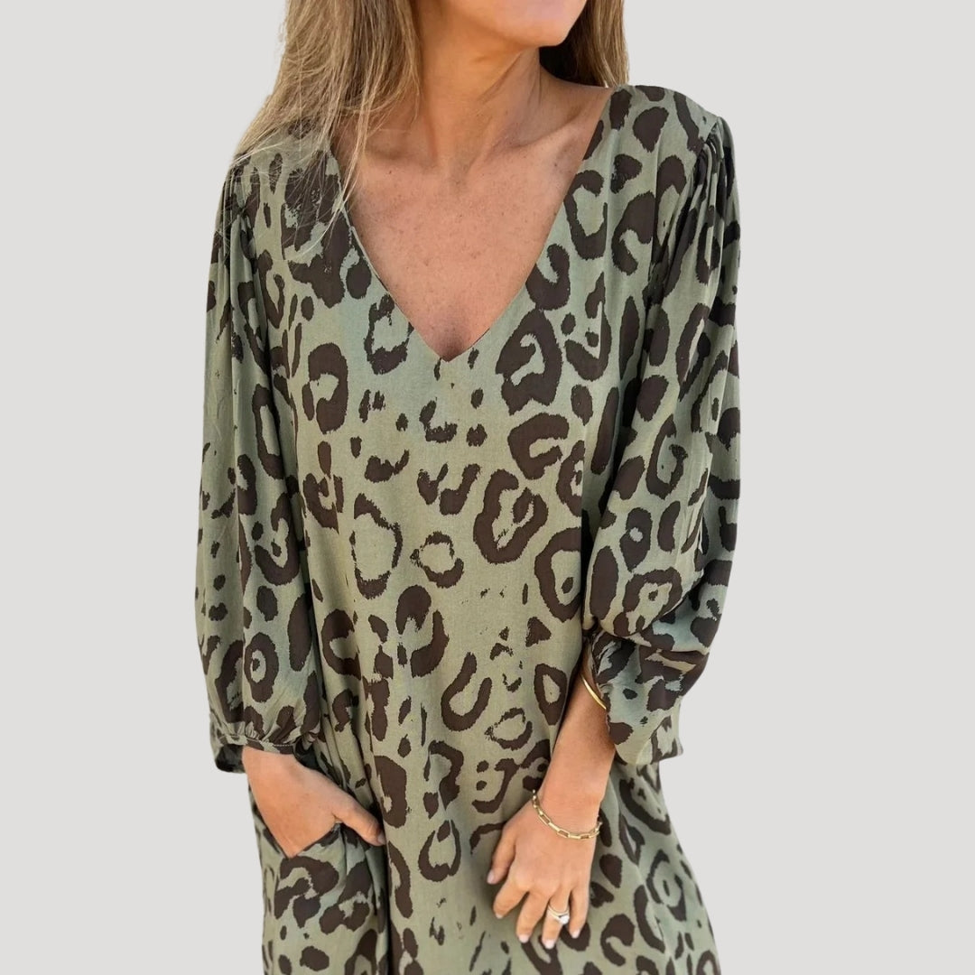 Maxi Dress with Sleeves – Flattering V-Neckline – Chic Beach Style 0