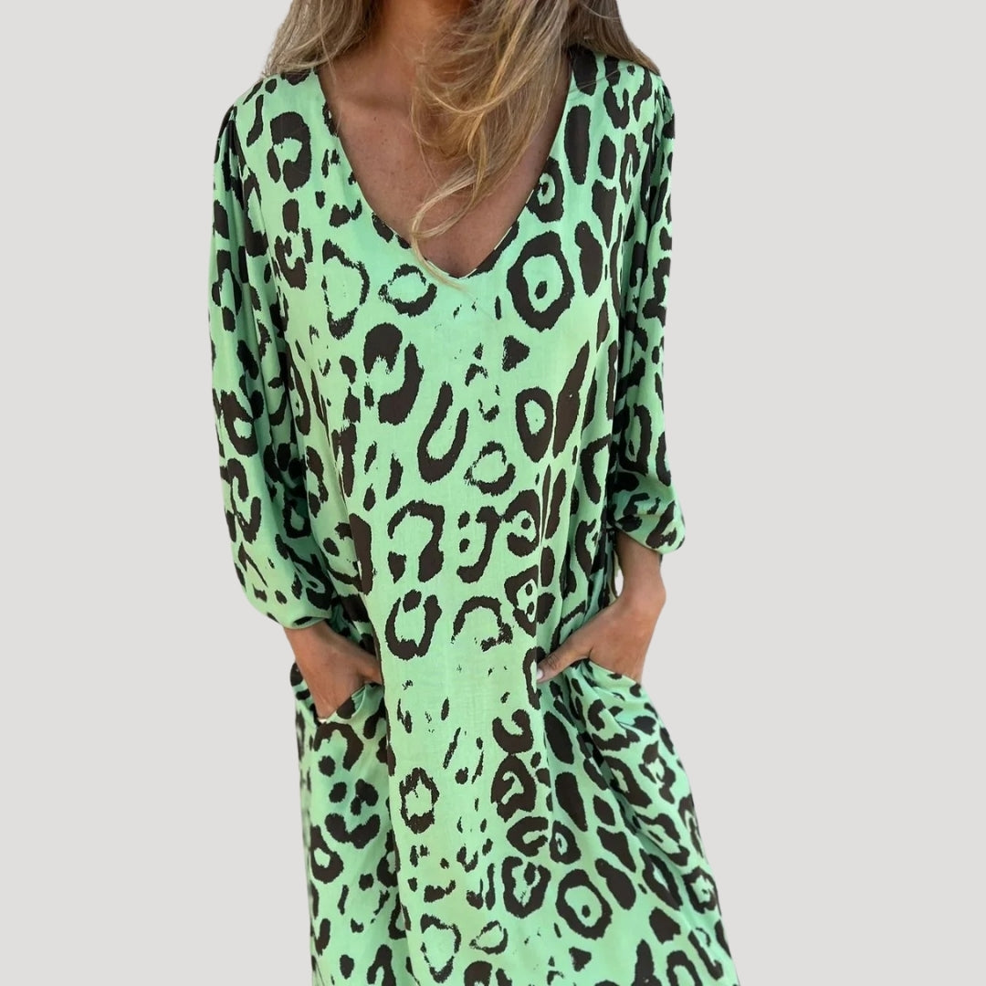 Maxi Dress with Sleeves – Flattering V-Neckline – Chic Beach Style 7
