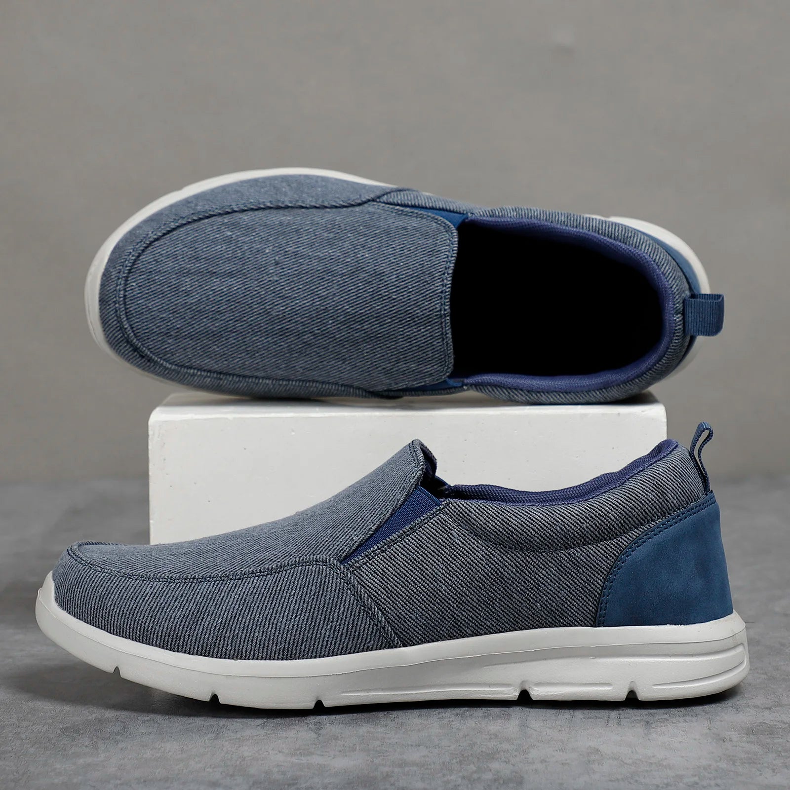 Men's Sneakers Blue Size 10 Canvas Slip-On 3