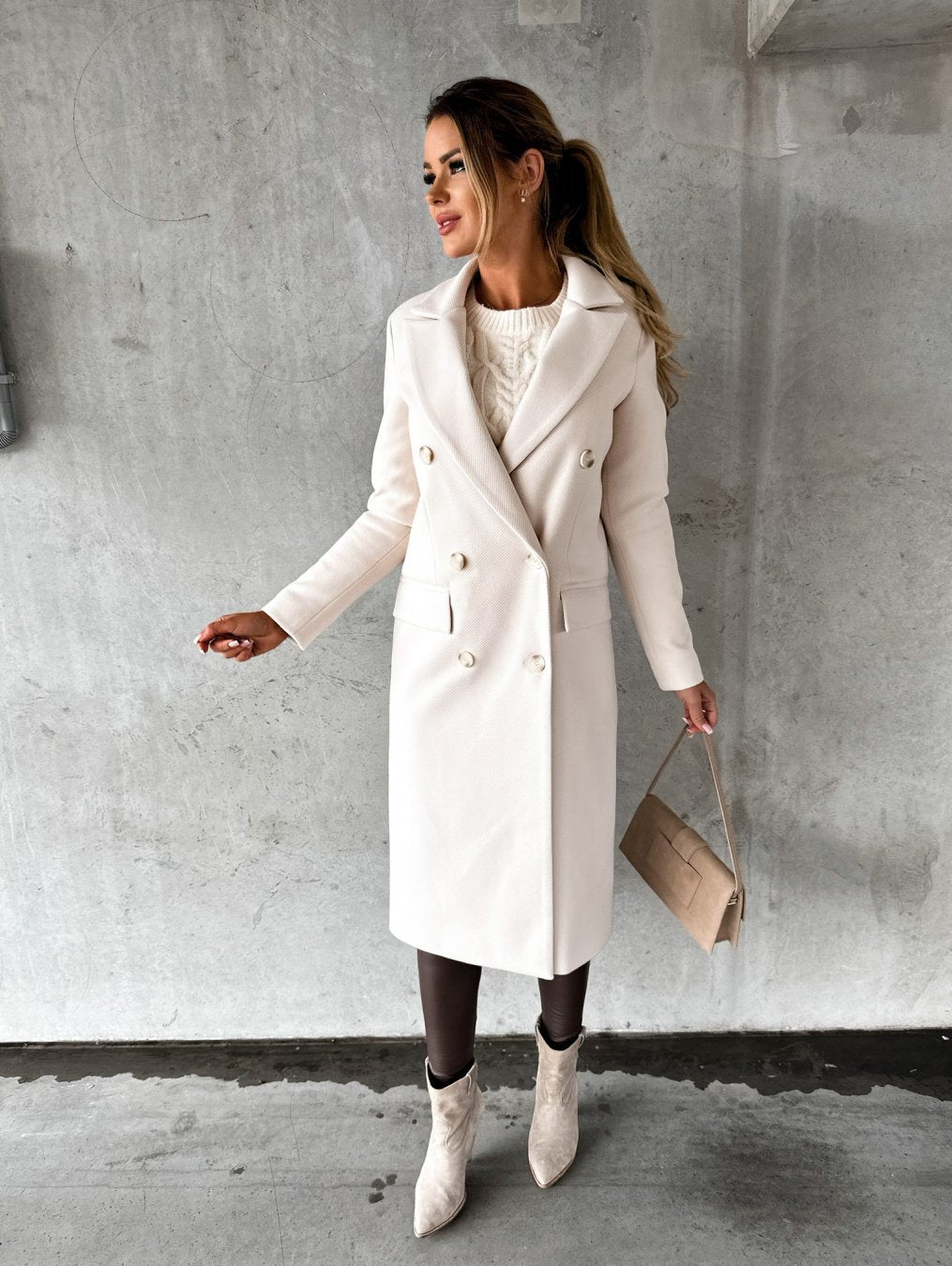 Wool Blend Coat – Double-Breasted – Elegant Winter Style