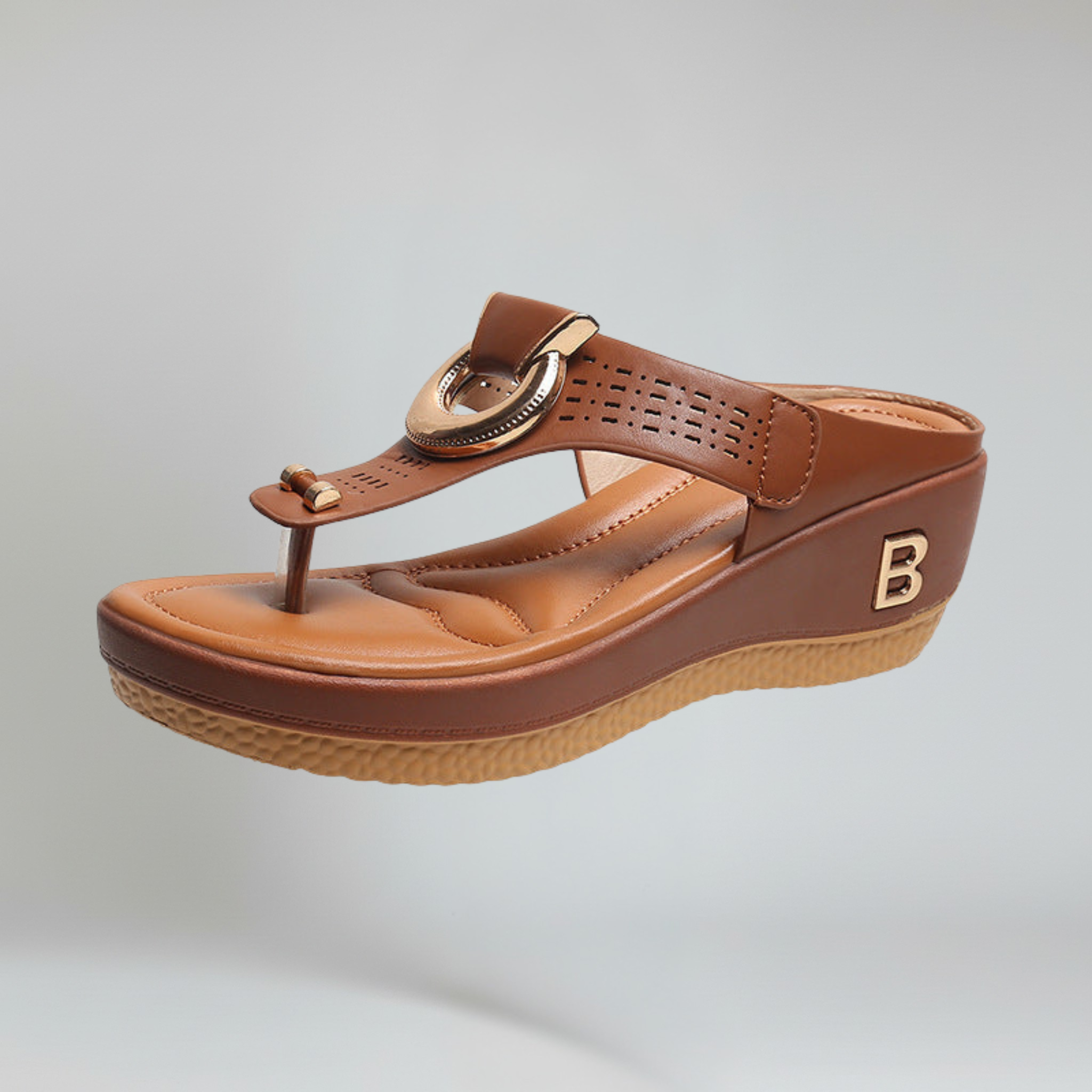 Platform Sandals – Toe Post & Metallic Ring – Bold Everyday Comfort