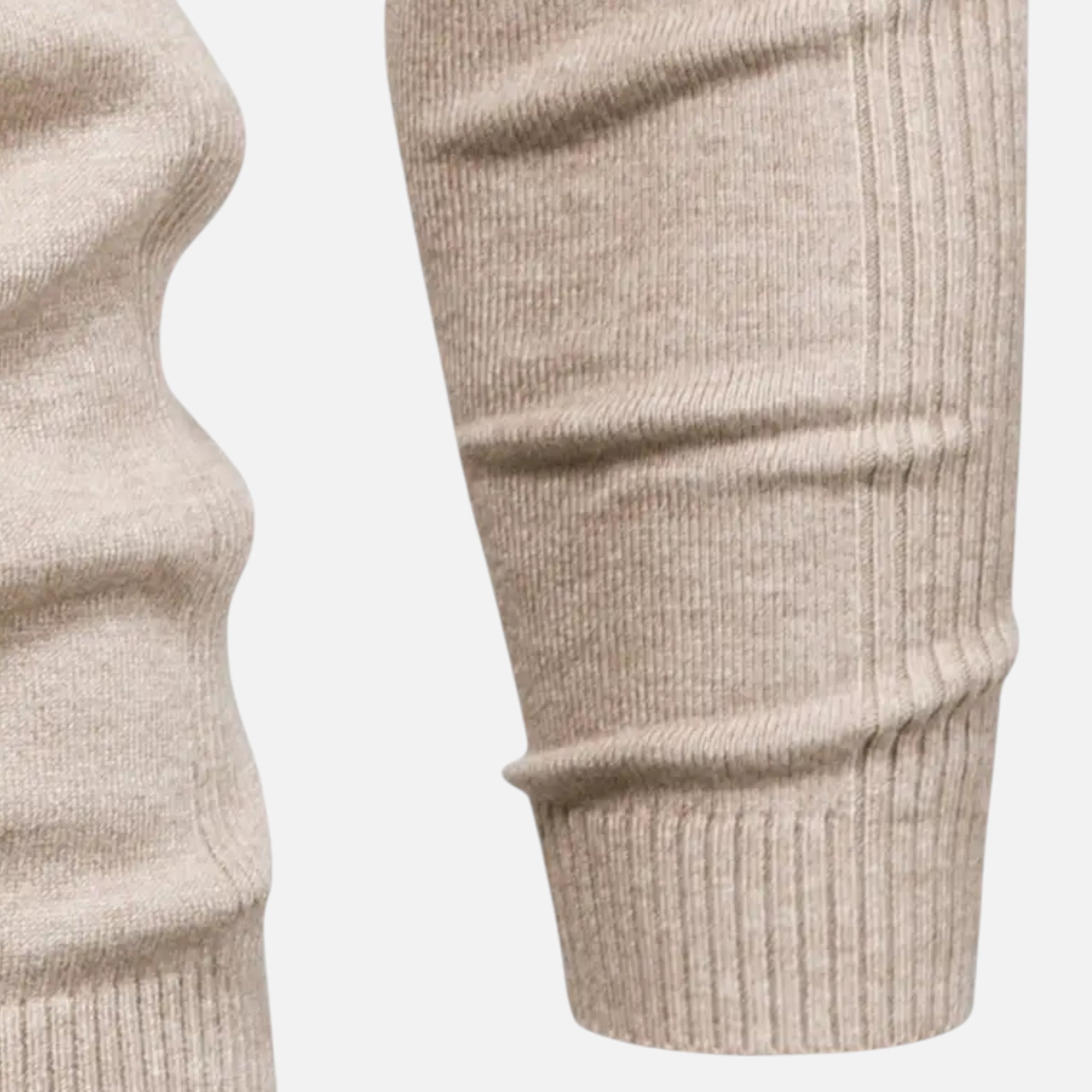 Turtleneck Sweater – Soft Knit Fabric – Timeless Winter Style 4