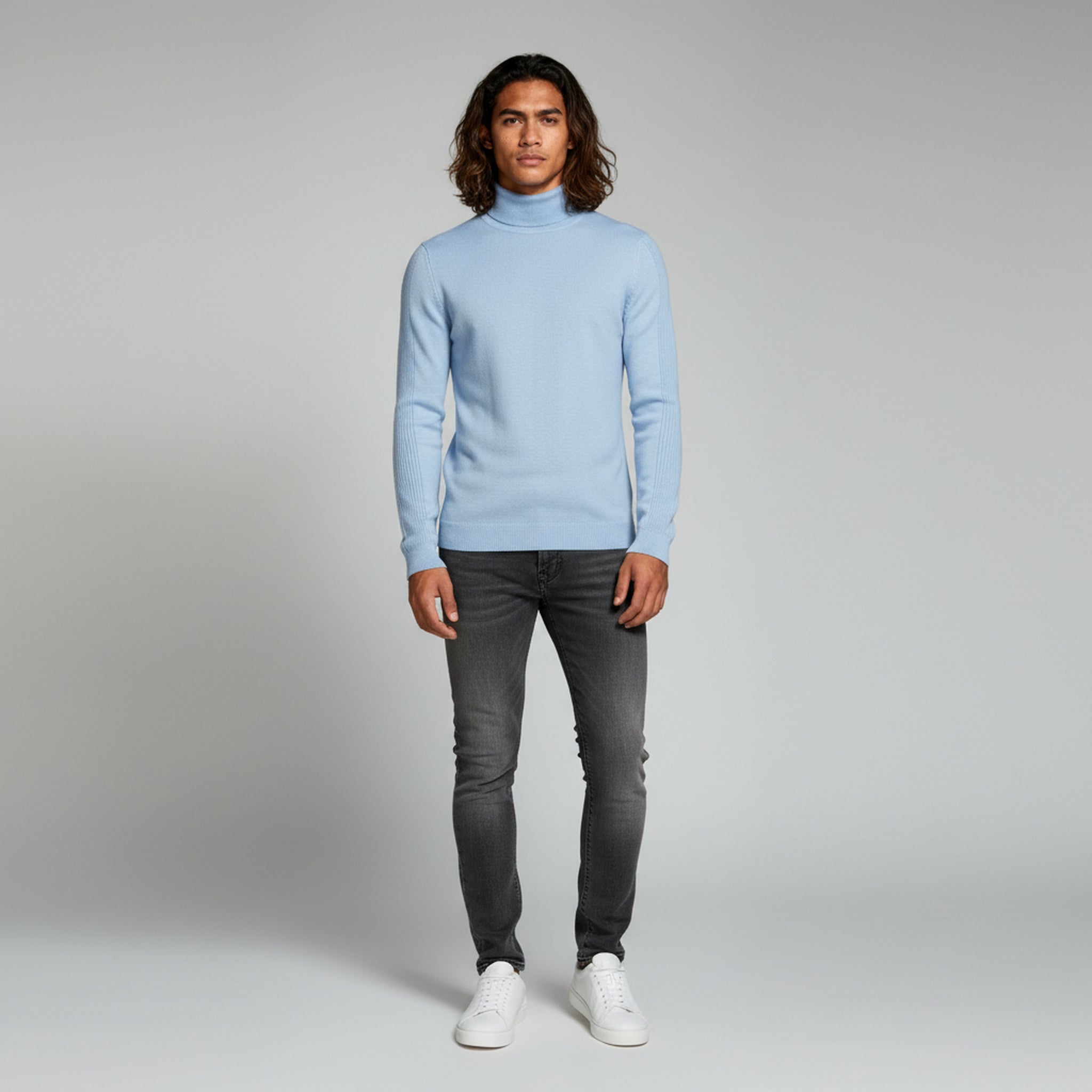 Turtleneck Sweater – Cozy Comfort for Winter Layering - 1