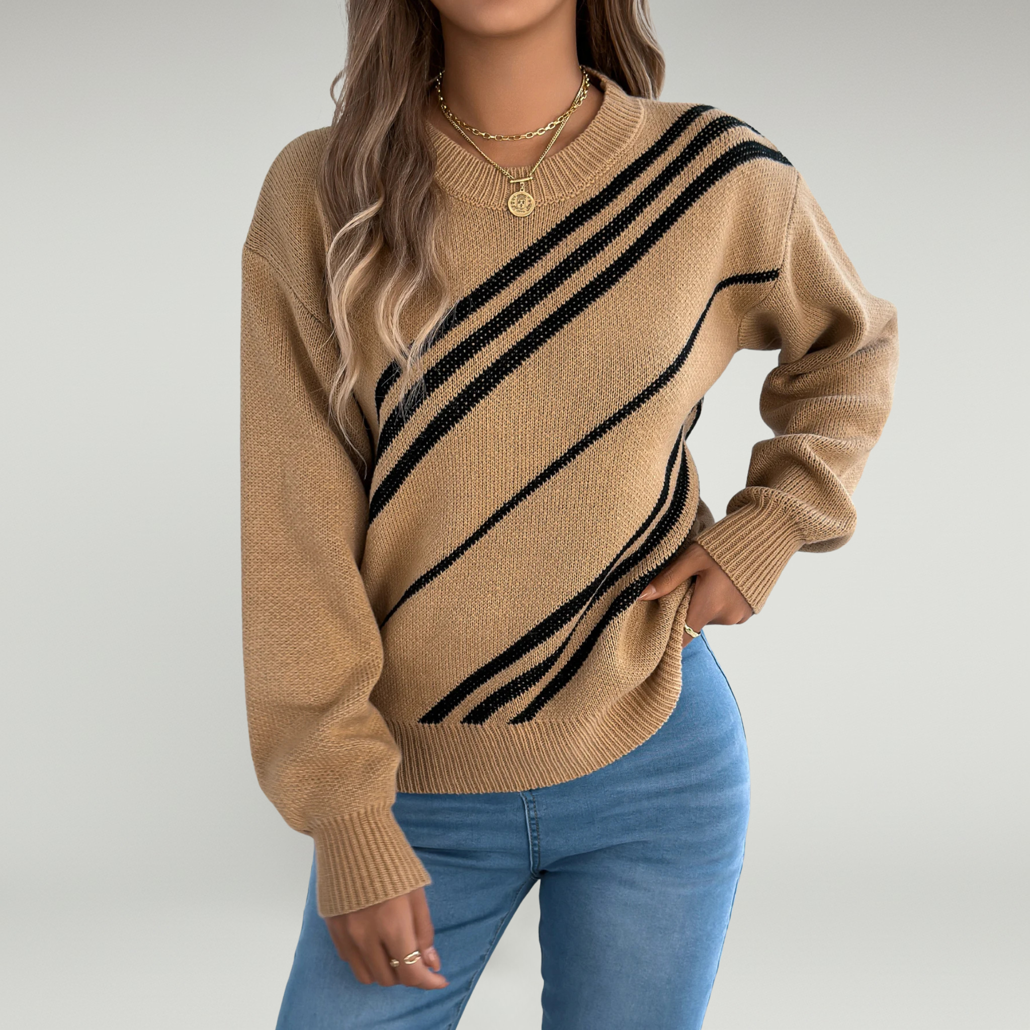 Cozy Color Block Sweater – Stylish Warmth for Winter Outings - 3