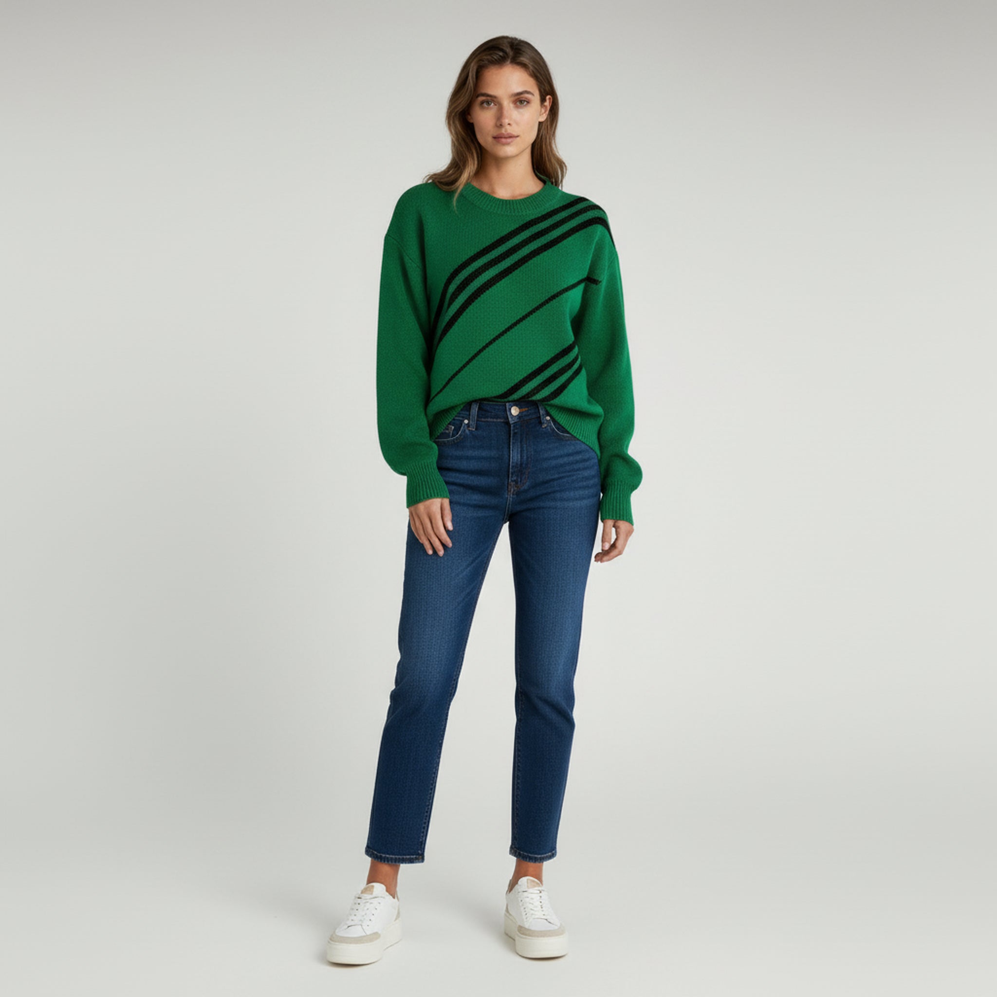 Cozy Color Block Sweater – Stylish Warmth for Winter Outings - 1