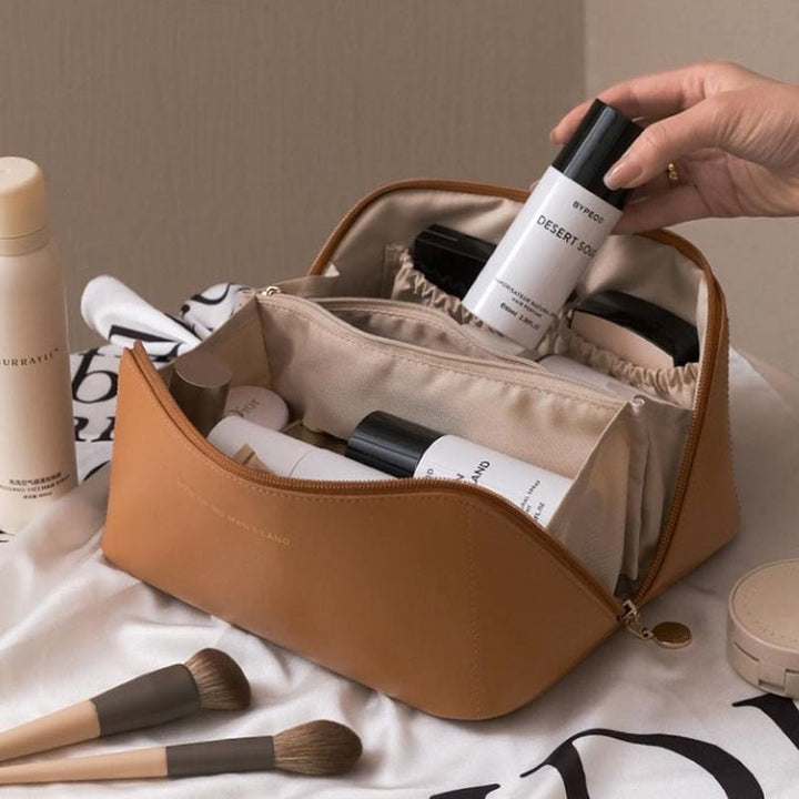 Makeup Bag – Sleek PU Leather – Travel & Daily Essentials