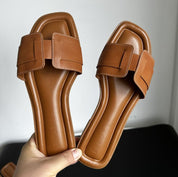 Luxe Slides - Montford & Co