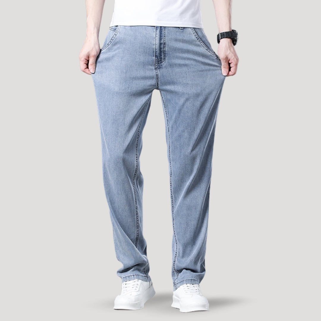 Relaxed fit straight - leg jeans - Montford & Co