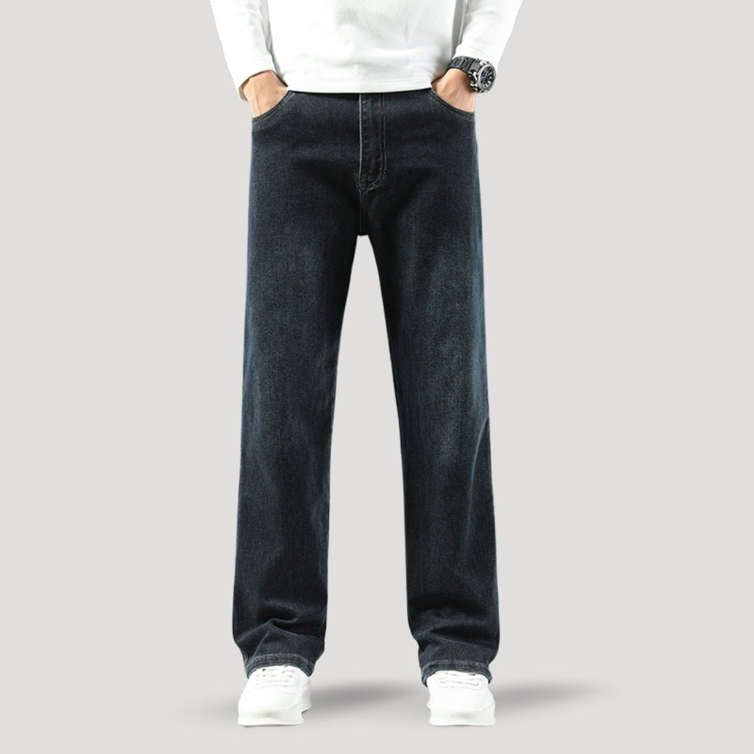 Relaxed straight - leg jeans - Montford & Co