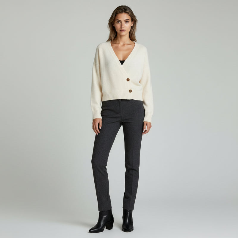 Chunky Knit Cardigan – Cozy Layering for Winter Style - 1